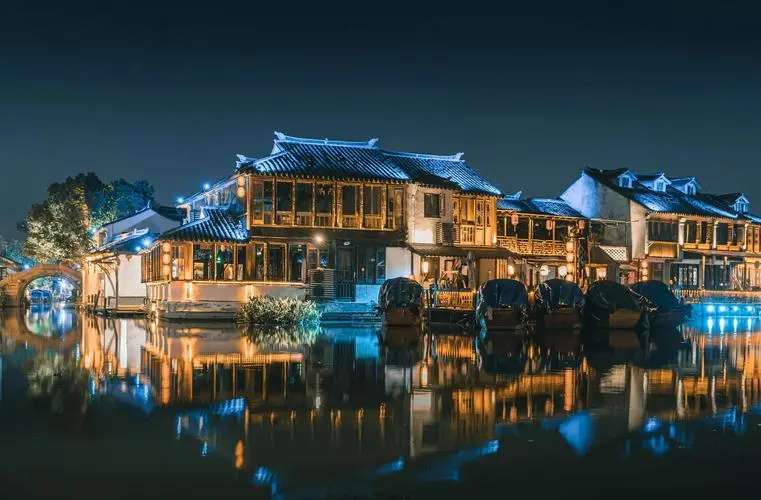 如何利用智慧旅游規(guī)劃行程？